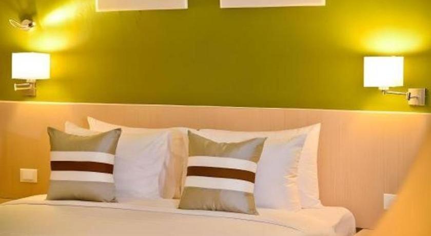 Hotel Tibera Taman Cibeunying Бандунг Экстерьер фото
