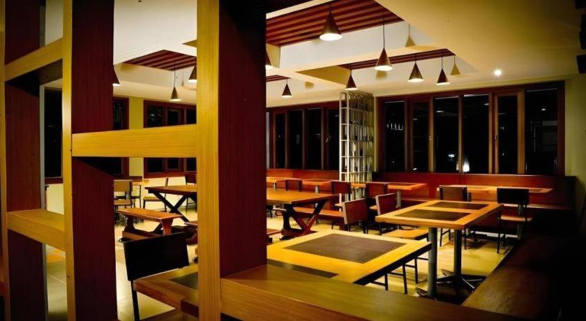 Hotel Tibera Taman Cibeunying Бандунг Экстерьер фото